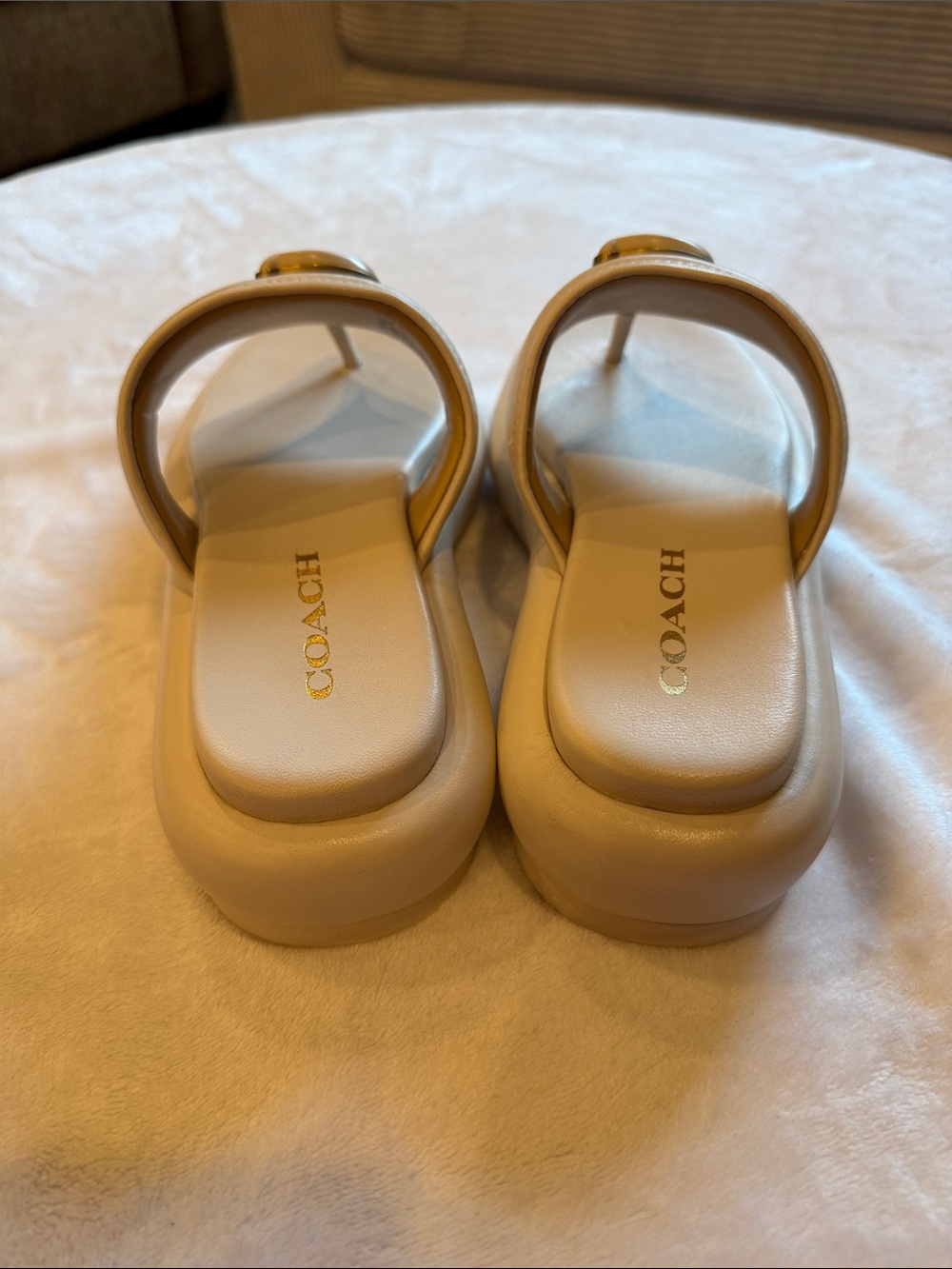 Coach Cream Platform Thong Sandals with Gold 'C' Accent - Picture 6 of 9